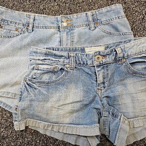 BOGO🎀 BUNDLE OF 2 Jean Shorts- Size 9/10